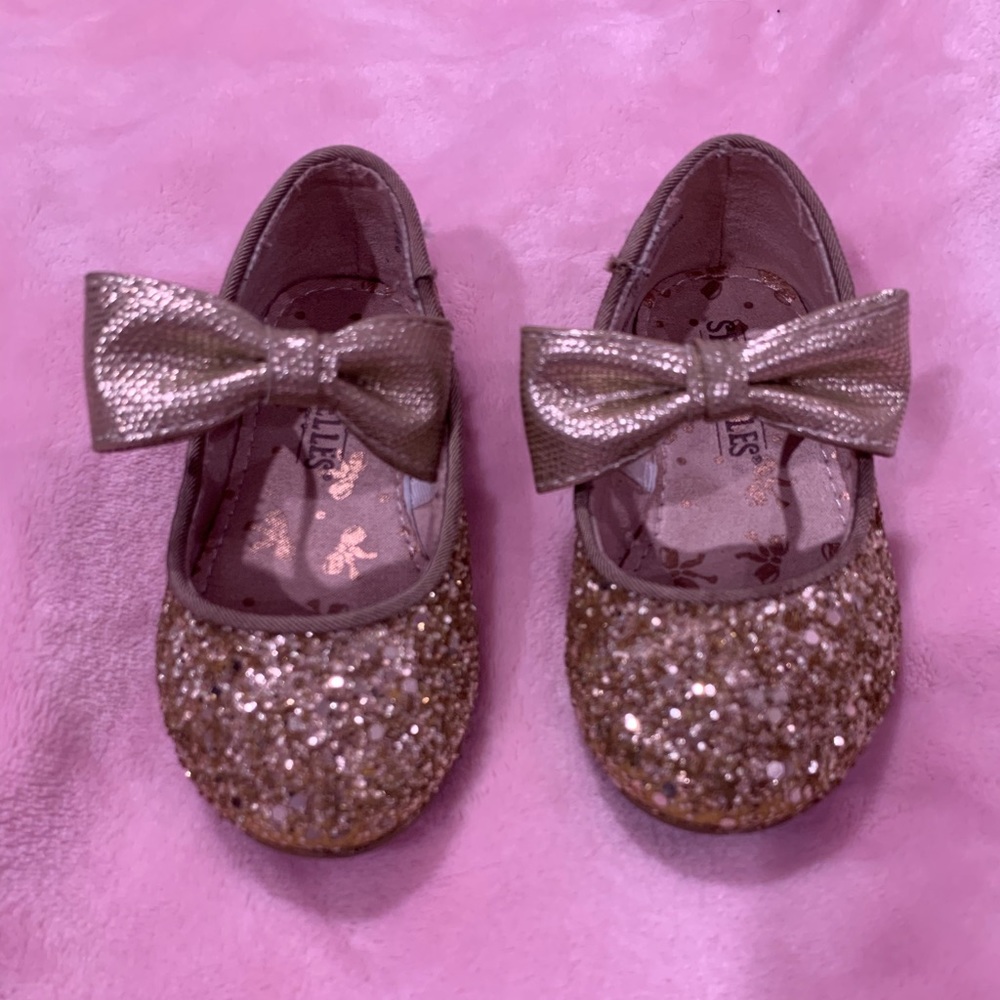 Toddler girl glitter ✨ shoes